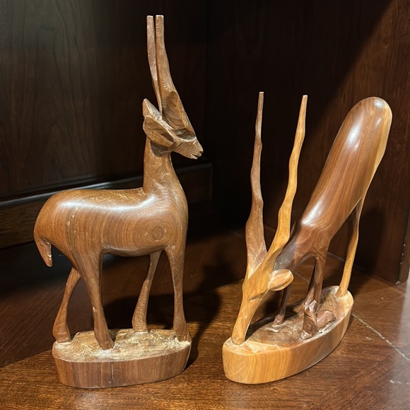 Vintage Carved Wooden Set of Antelope - Picture 3 of 17